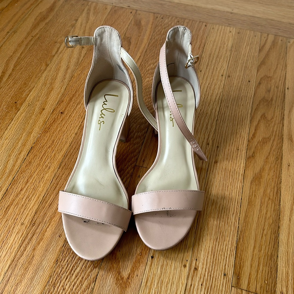 Lulu’s nude block heels